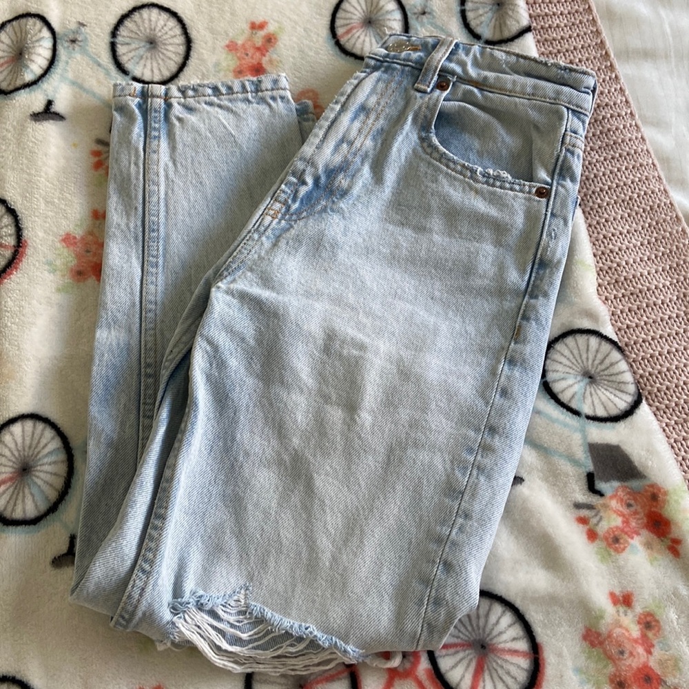 Zara light wash ripped jeans